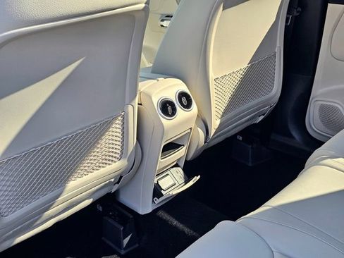 New 2026 Mercedes-Benz GLB 250 4MATIC image 23