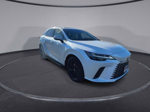 Used 2024 Lexus RX 350 Premium image 2