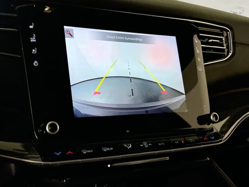 Used 2022 Jeep Wagoneer Series III w/ Flexible Seating Group image 14