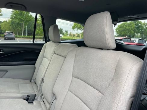 Certified 2018 Honda Pilot EX image 40
