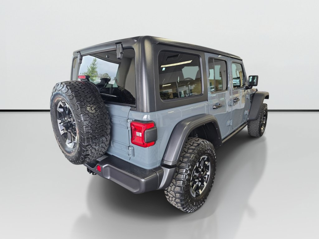 Used 2025 Jeep Wrangler Unlimited Rubicon AWD/4WD image 5