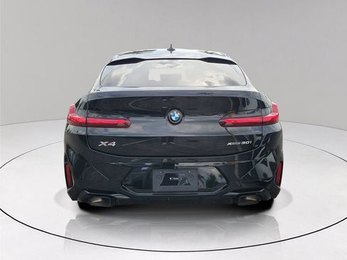 Used 2025 BMW X4 xDrive30i w/ M Sport Package AWD/4WD image 5