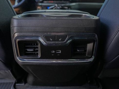 Used 2024 Chevrolet Silverado 1500 High Country w/ Technology Package image 34