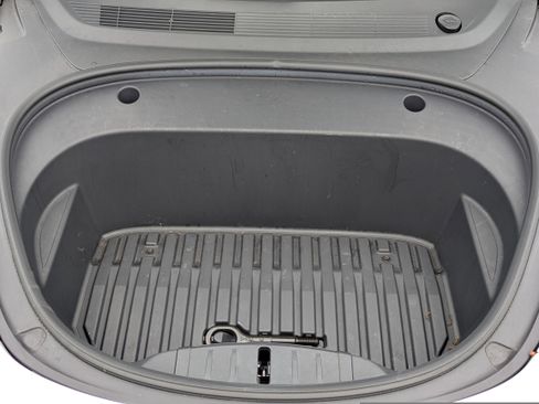 Used 2022 Tesla Model 3 Performance image 13