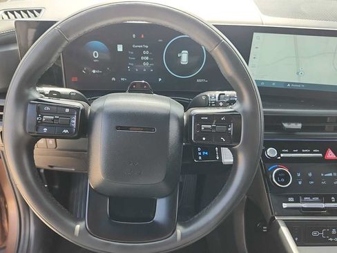 Used 2025 Hyundai Santa Fe Calligraphy FWD image 14