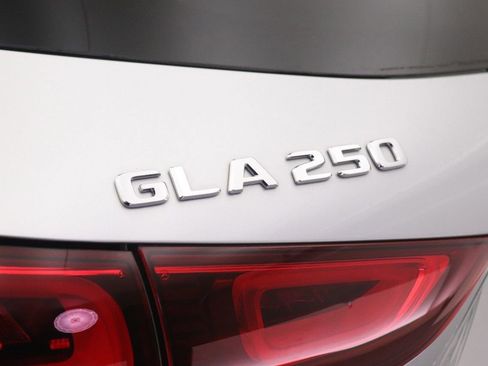 Certified 2023 Mercedes-Benz GLA 250 image 22