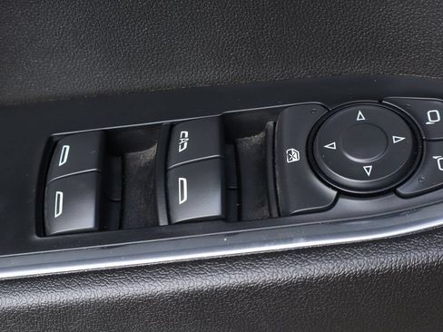 Used 2023 Chevrolet Silverado 1500 LT Trail Boss w/ Convenience Package II AWD/4WD image 16