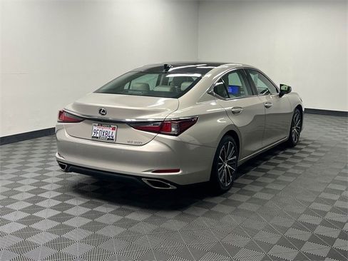 Certified 2023 Lexus ES 350 w/ Premium Package image 5