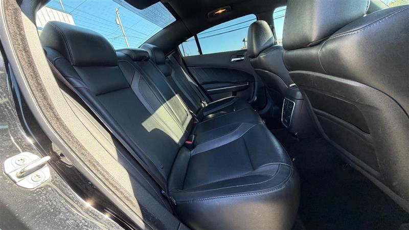Used 2018 Dodge Charger R/T w/ Navigation & Travel Group RWD image 41