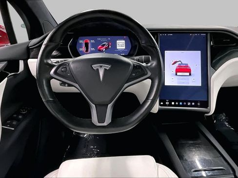 Used 2020 Tesla Model X Long Range AWD/4WD image 5
