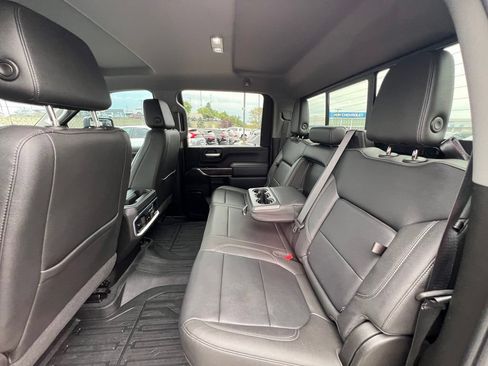 Used 2022 GMC Sierra 3500 SLT w/ SLT Convenience Package AWD/4WD image 23