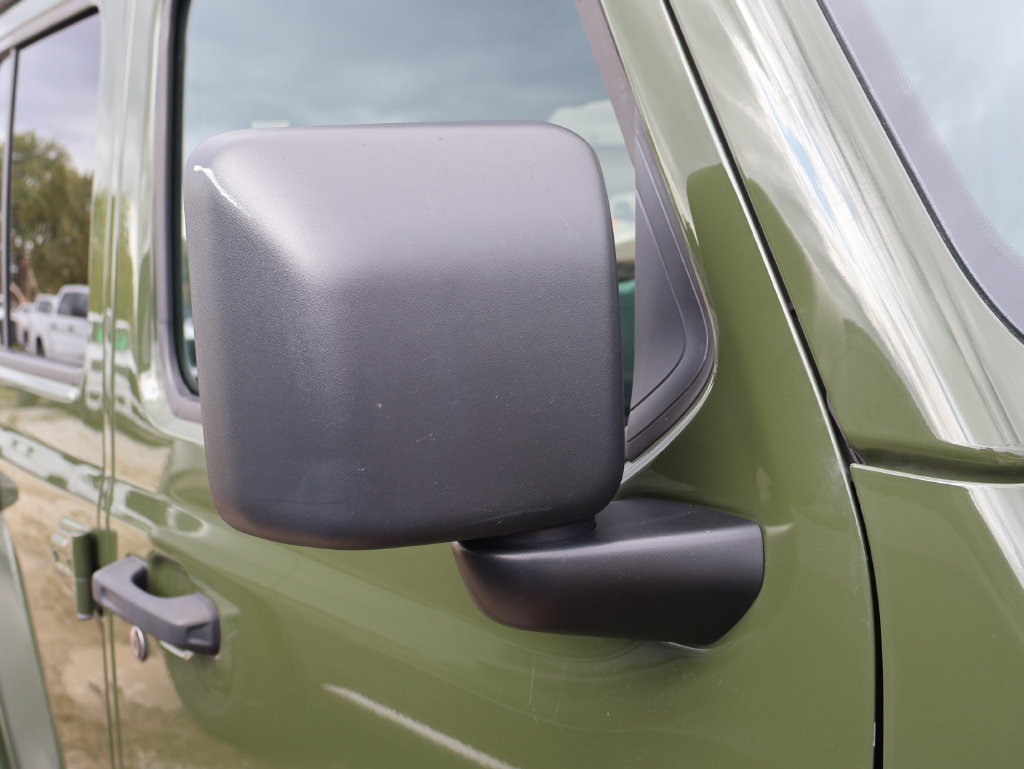 Used 2024 Jeep Wrangler Unlimited AWD/4WD image 14