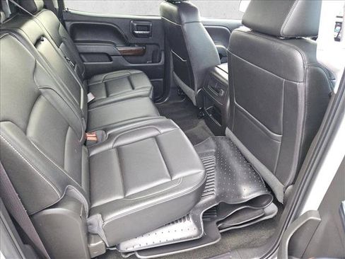 Used 2017 GMC Sierra 1500 SLT image 18