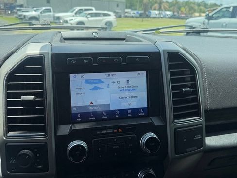 Used 2020 Ford F150 Lariat w/ Equipment Group 502A Luxury AWD/4WD image 10