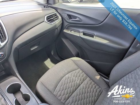 Used 2021 Chevrolet Equinox LT FWD image 17