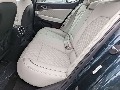 Used 2025 Genesis G70 3.3T Advanced w/ Sport Prestige Package RWD image 11