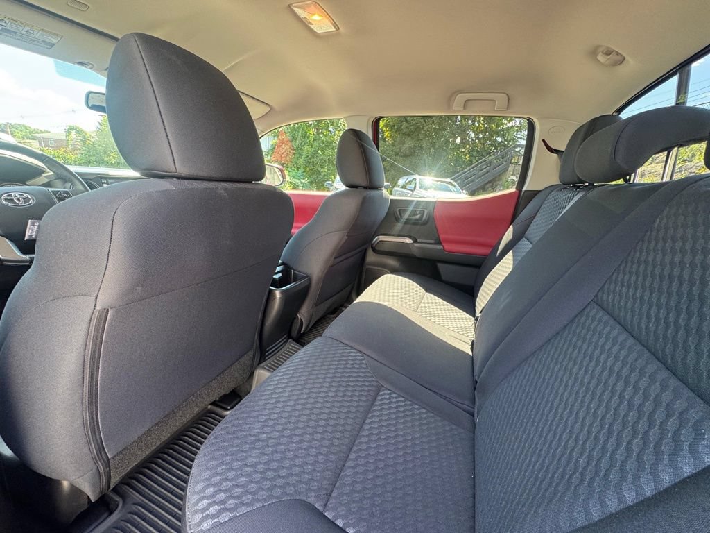 Used 2023 Toyota Tacoma SR5 AWD/4WD image 21