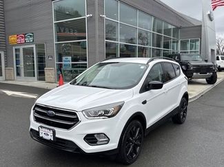 Used 2017 Ford Escape SE w/ SE Sport Appearance Package 360° Tour