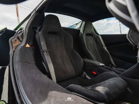 Used 2025 McLaren 750S Spider image 33