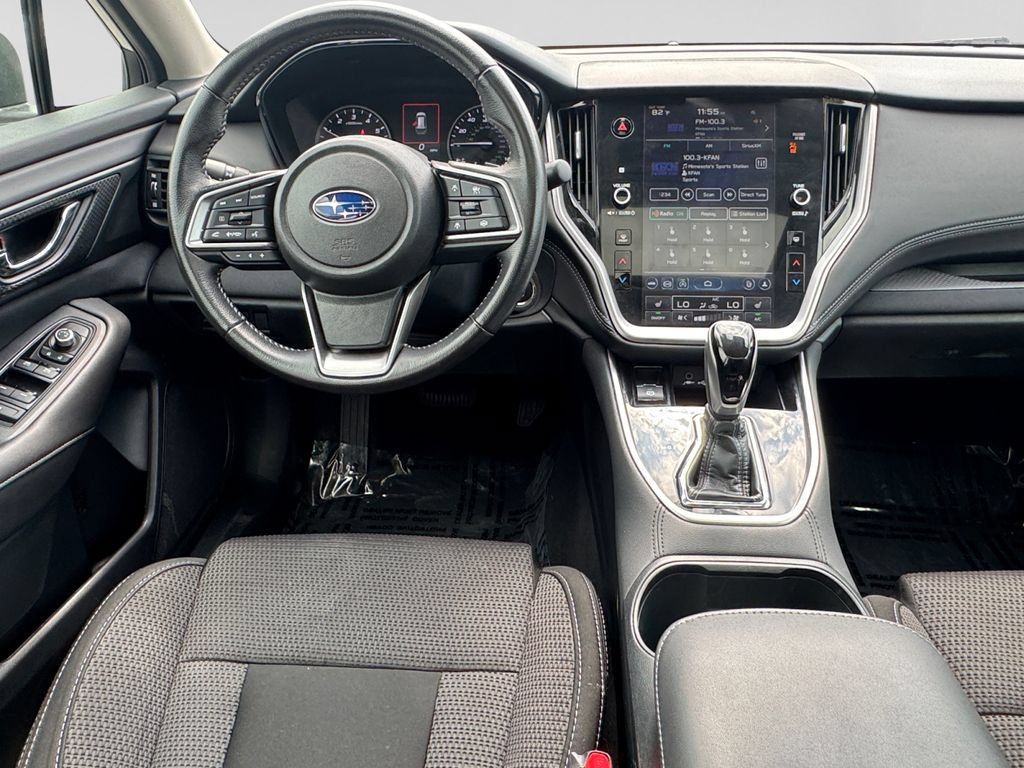 Used 2025 Subaru Outback Premium AWD/4WD image 23