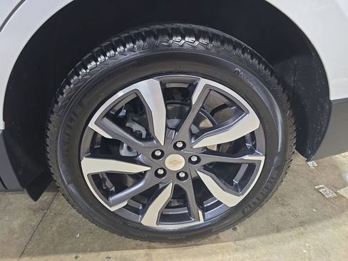 Used 2024 Chevrolet Equinox Premier AWD/4WD image 35