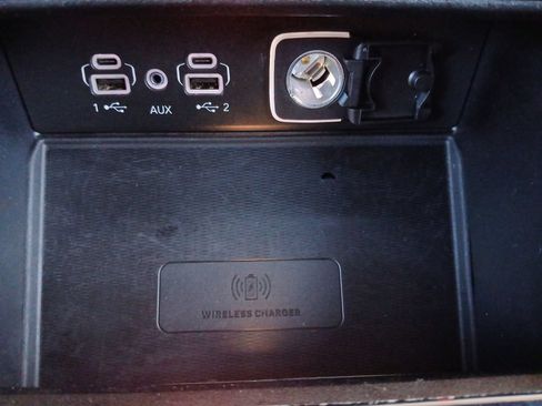 Used 2023 Jeep Grand Cherokee L Laredo RWD image 6
