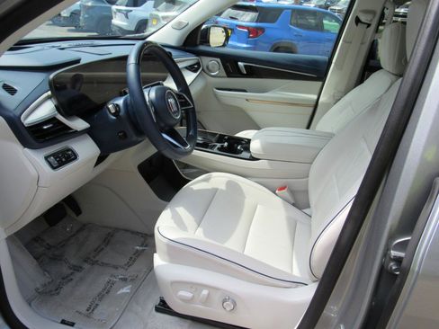 Used 2026 Buick Enclave Avenir w/ Super Cruise Package AWD/4WD image 13