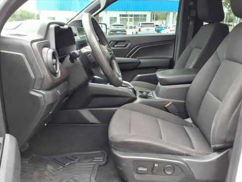 Used 2024 Chevrolet Colorado W/T w/ WT Convenience Package II AWD/4WD image 19