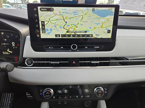 Used 2025 Mitsubishi Outlander SEL FWD image 32