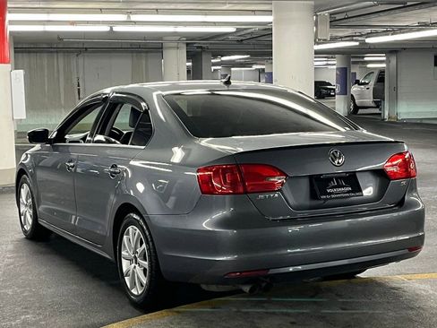 Used 2014 Volkswagen Jetta SE image 4