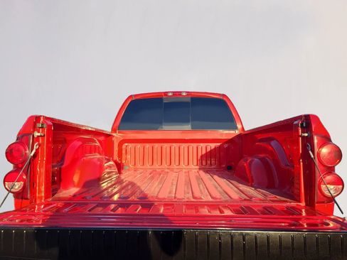 Used 2008 Dodge Ram 1500 Truck SLT image 19