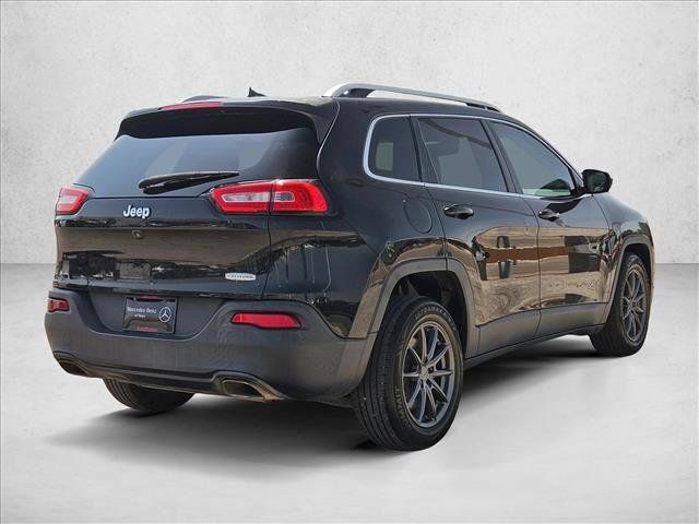 Used 2015 Jeep Cherokee Latitude w/ Comfort/Convenience Group FWD image 5