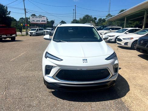 Used 2024 Buick Encore GX Sport Touring w/ Comfort Package image 3