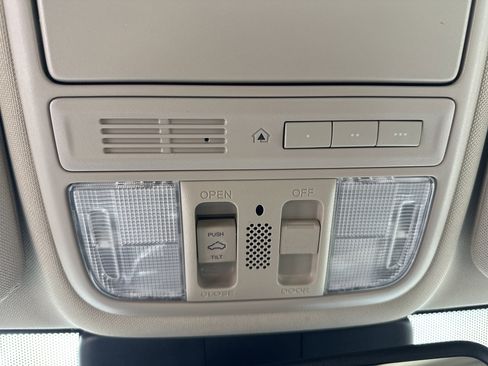 Used 2016 Honda CR-V Touring image 34