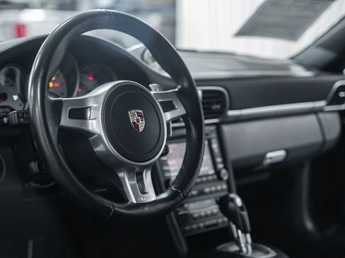 Used 2011 Porsche 911 Turbo S image 23