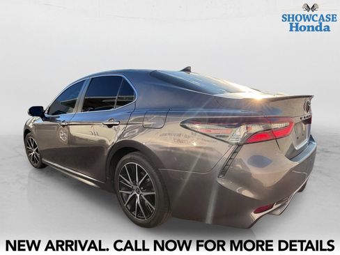Used 2023 Toyota Camry SE w/ Convenience Package FWD image 4