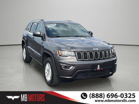 Used 2018 Jeep Grand Cherokee Laredo AWD/4WD image 6