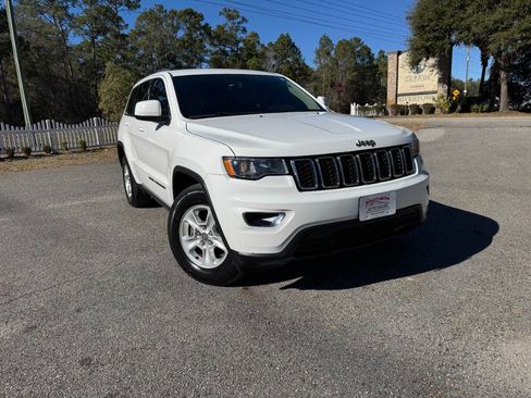 Used 2017 Jeep Grand Cherokee Laredo w/ Quick Order Package 2BE image 38