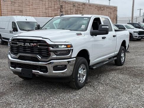 New 2026 RAM 2500 Tradesman AWD/4WD image 9