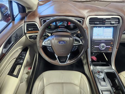 Used 2017 Ford Fusion Platinum image 16