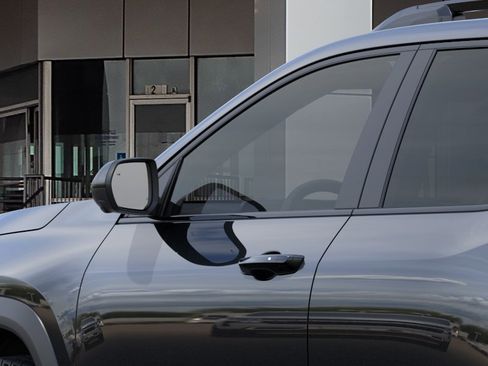 New 2026 Chevrolet Equinox RS w/ Safety and Technology Package FWD image 12