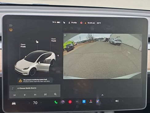 Used 2021 Tesla Model Y Long Range image 27