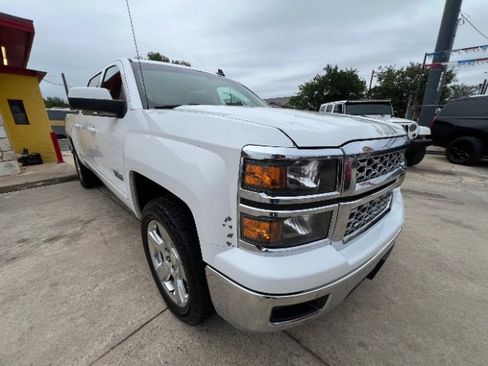 Used 2015 Chevrolet Silverado 1500 LT w/ Texas Edition, 1LT Trim RWD image 3