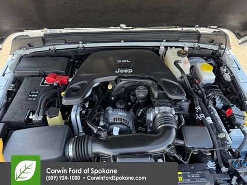 Used 2018 Jeep Wrangler Sport AWD/4WD image 30