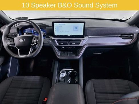 Certified 2025 Ford Explorer ST-Line w/ Premium Package AWD/4WD image 18