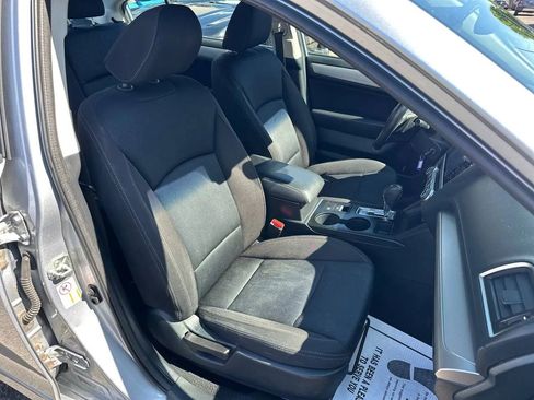 Used 2017 Subaru Legacy 2.5i Premium image 38