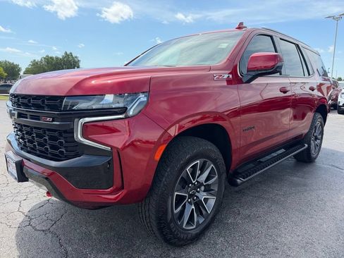 Used 2023 Chevrolet Tahoe Z71 w/ Luxury Package AWD/4WD image 11