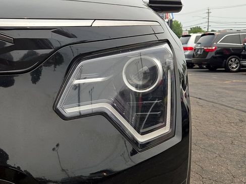 Used 2024 Kia Niro Wind w/ Wind Preserve Package FWD image 10