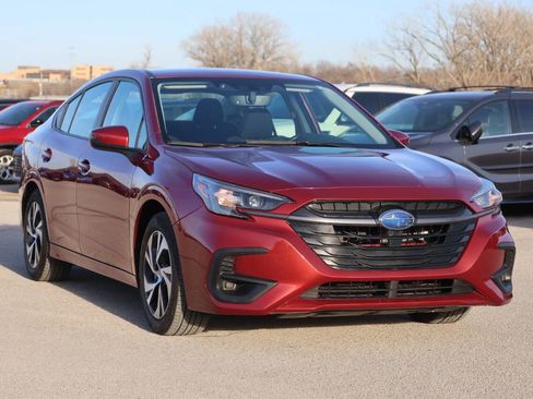 Used 2024 Subaru Legacy Premium image 4