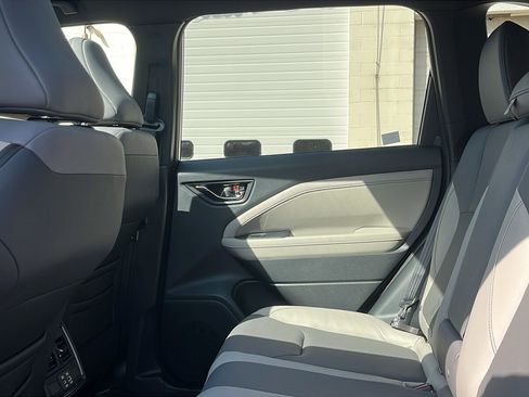 Certified 2025 Subaru Forester Limited image 20